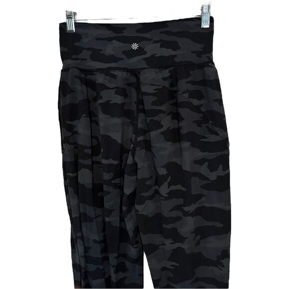 Athleta Salutation Jogger Powervita Size Small - black camo , High-Rise, - Picture 6 of 7